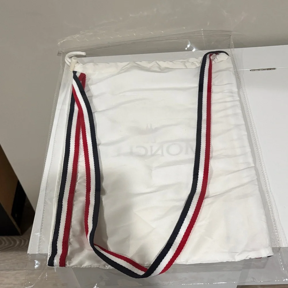 Moncler White Drawstring Bag with Red & Blue Strap - Authentic - Picture 12 of 12